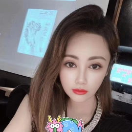 黑丝苗条小骚妇